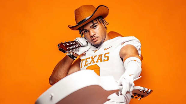 Texas WR DeAndre Moore